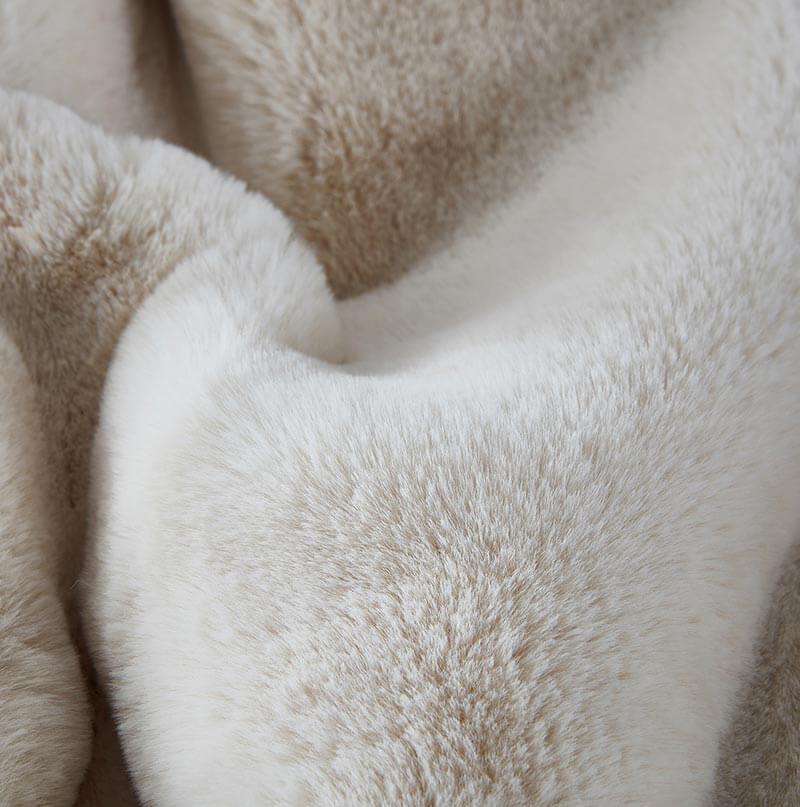 Cassilda Luxury Beige Chinchilla Faux Fur Throw Blanket - HousesNice