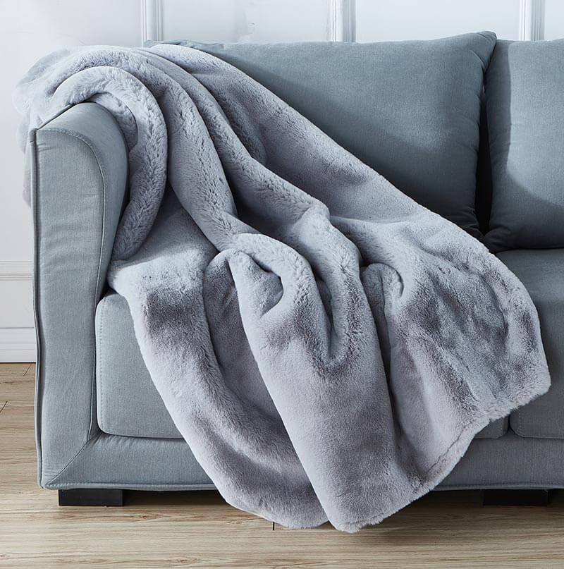 Cassilda Luxury Grey Chinchilla Faux Fur Throw Blanket - HousesNice