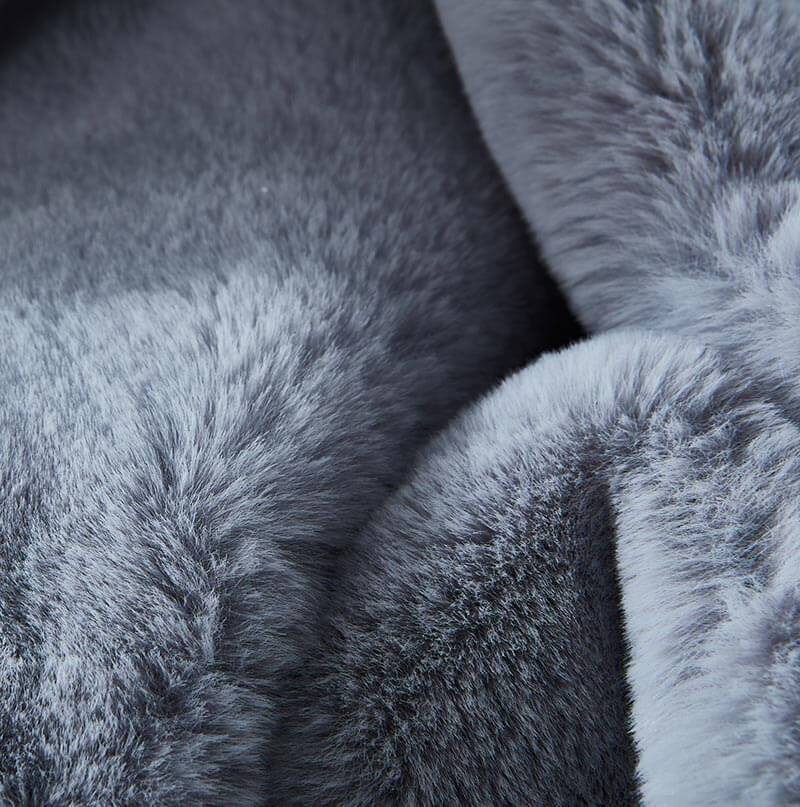Cassilda Luxury Grey Chinchilla Faux Fur Throw Blanket - HousesNice