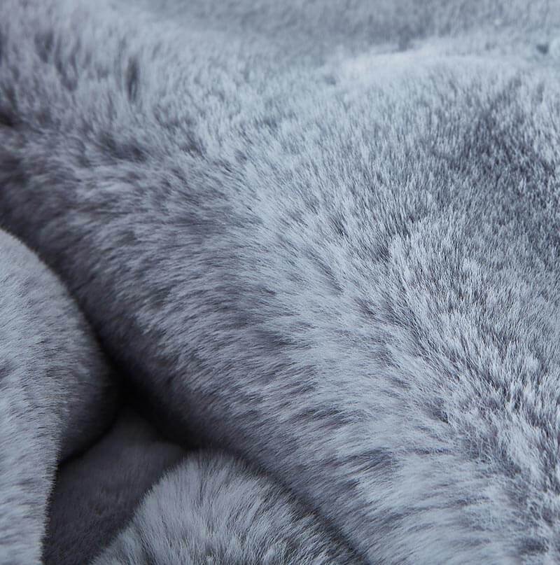 Cassilda Luxury Grey Chinchilla Faux Fur Throw Blanket - HousesNice