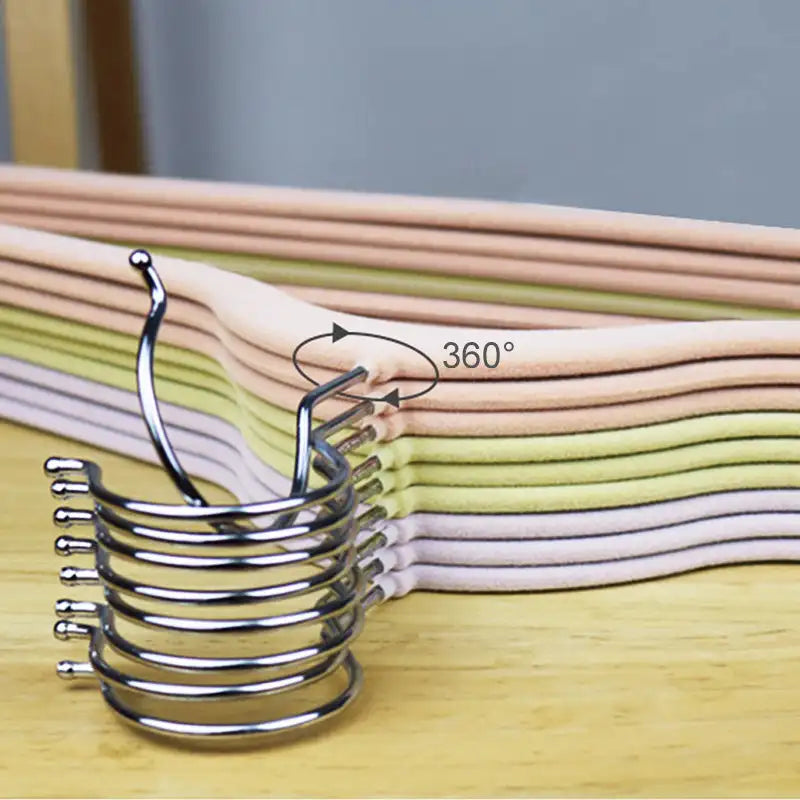 Velvet Non-Slip Clothing Hangers, 17 inches (45cm), 10pcs - HousesNice